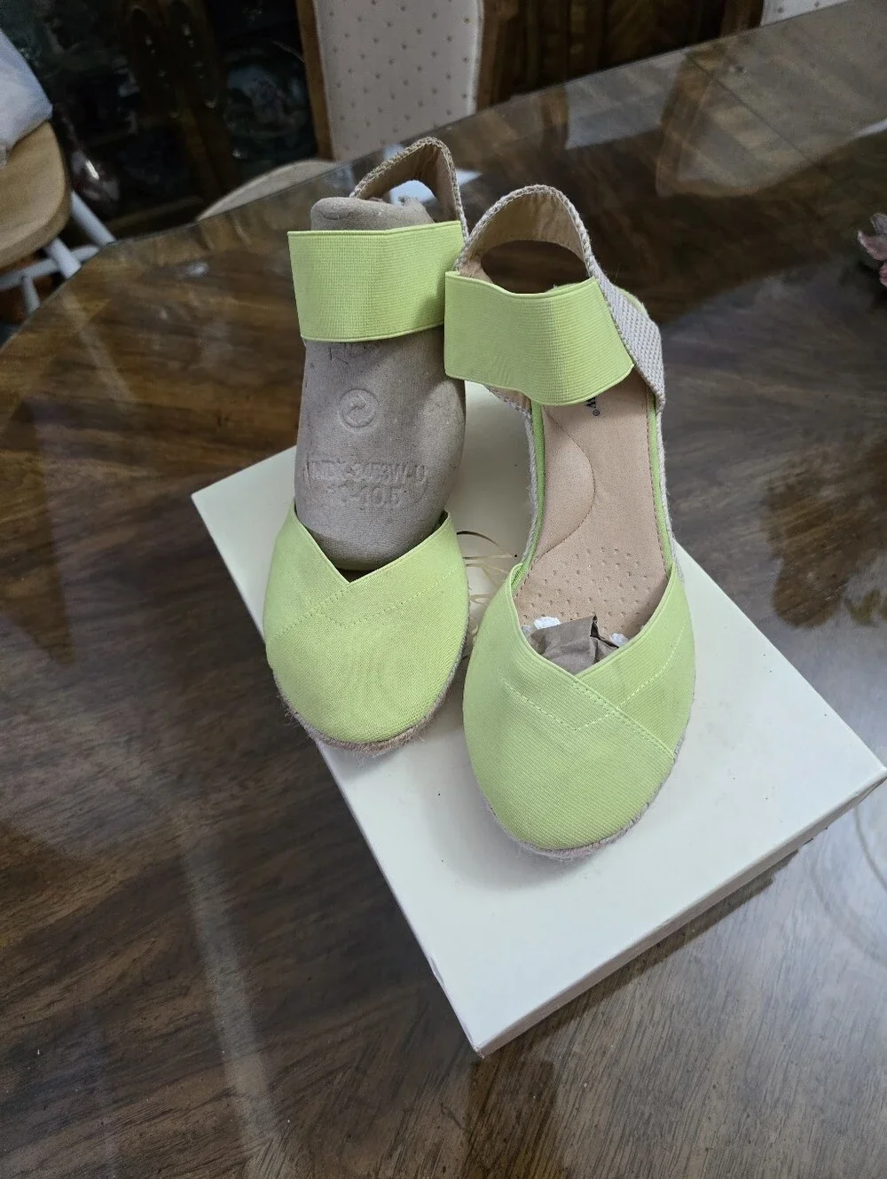 comfortview Lime Green Espadrille Wedge Sandals with Beige Back Strap